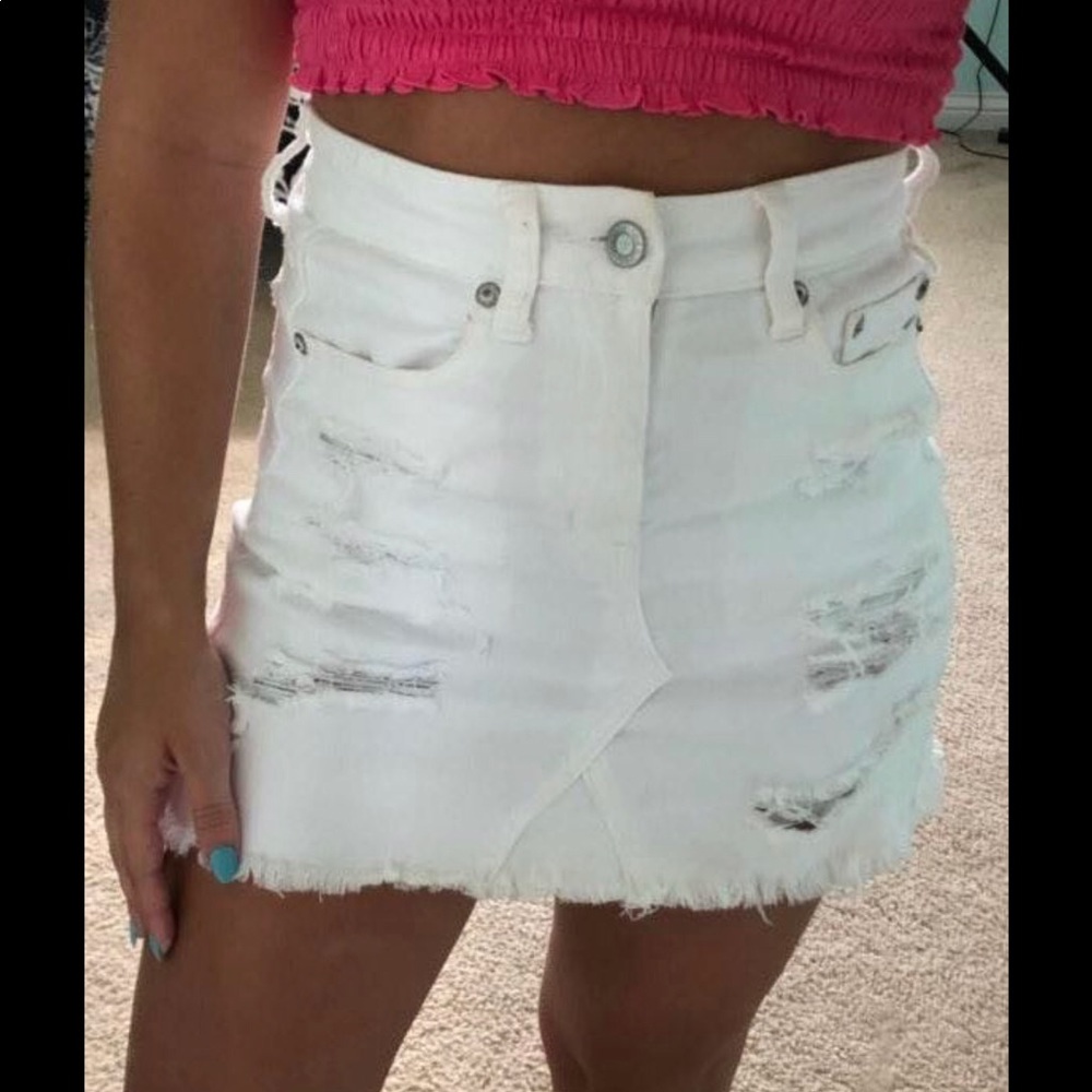 American Eagle white jean skirt